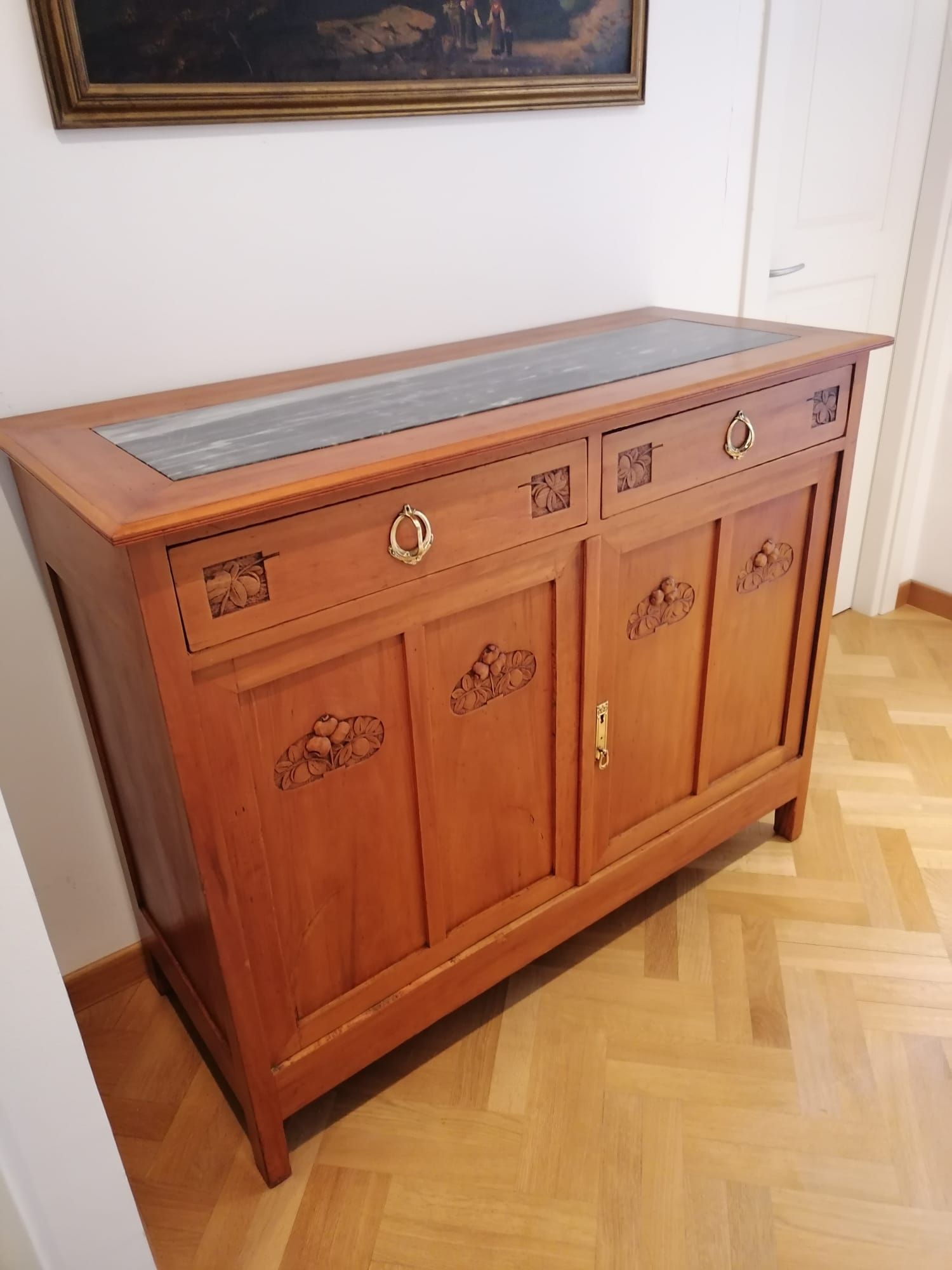 Restauro di una credenza Liberty