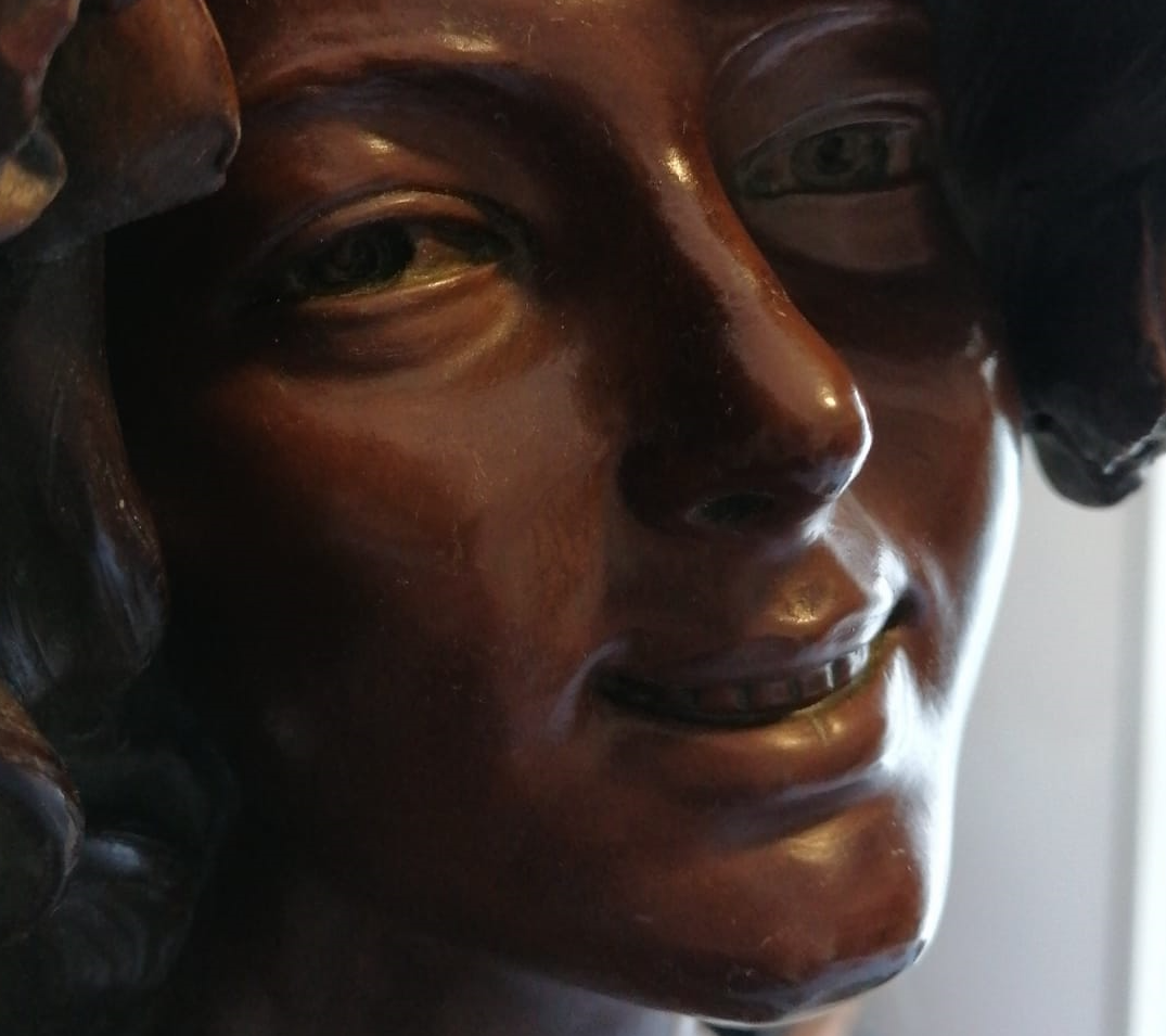 Restauro busto bronzeo Liberty